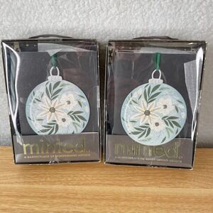 Minted Floral Bulb Christmas Card Megan Cash 2 Boxes 20 Count Total Blue Glitter